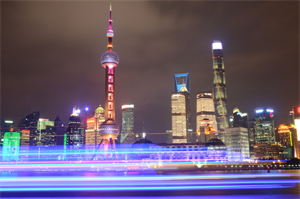 Experience the exotic charm of Shanghai by night, and feel a different night!